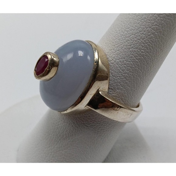 Vintage Sterling Silver Ring with Blue or Lilac Domes Stone and a Garnet Size 8 - Picture 2 of 5